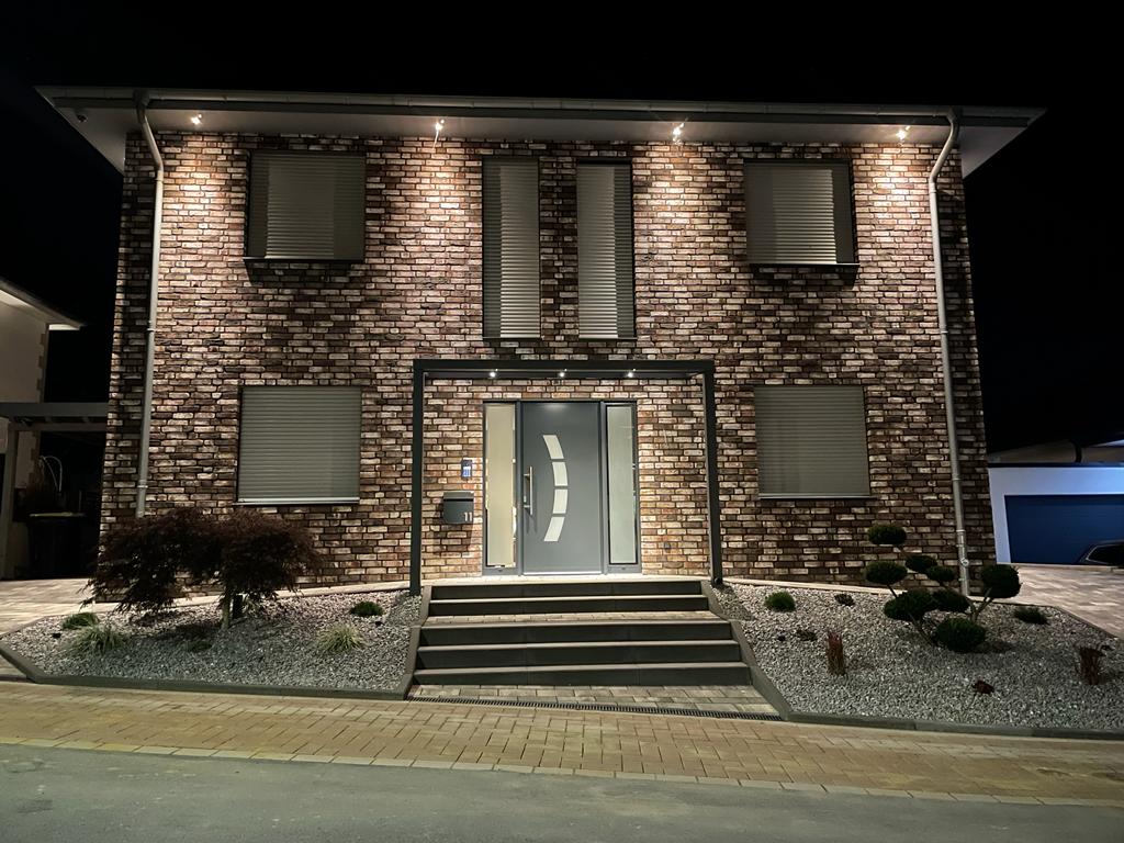 54960290-c079-4f97-ab9b-c81e36114600